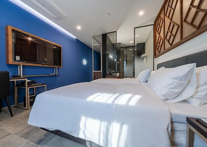 Ru136 Hotel